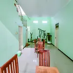 Djati Homestay Redpartner Near Gor Djarum Kudus