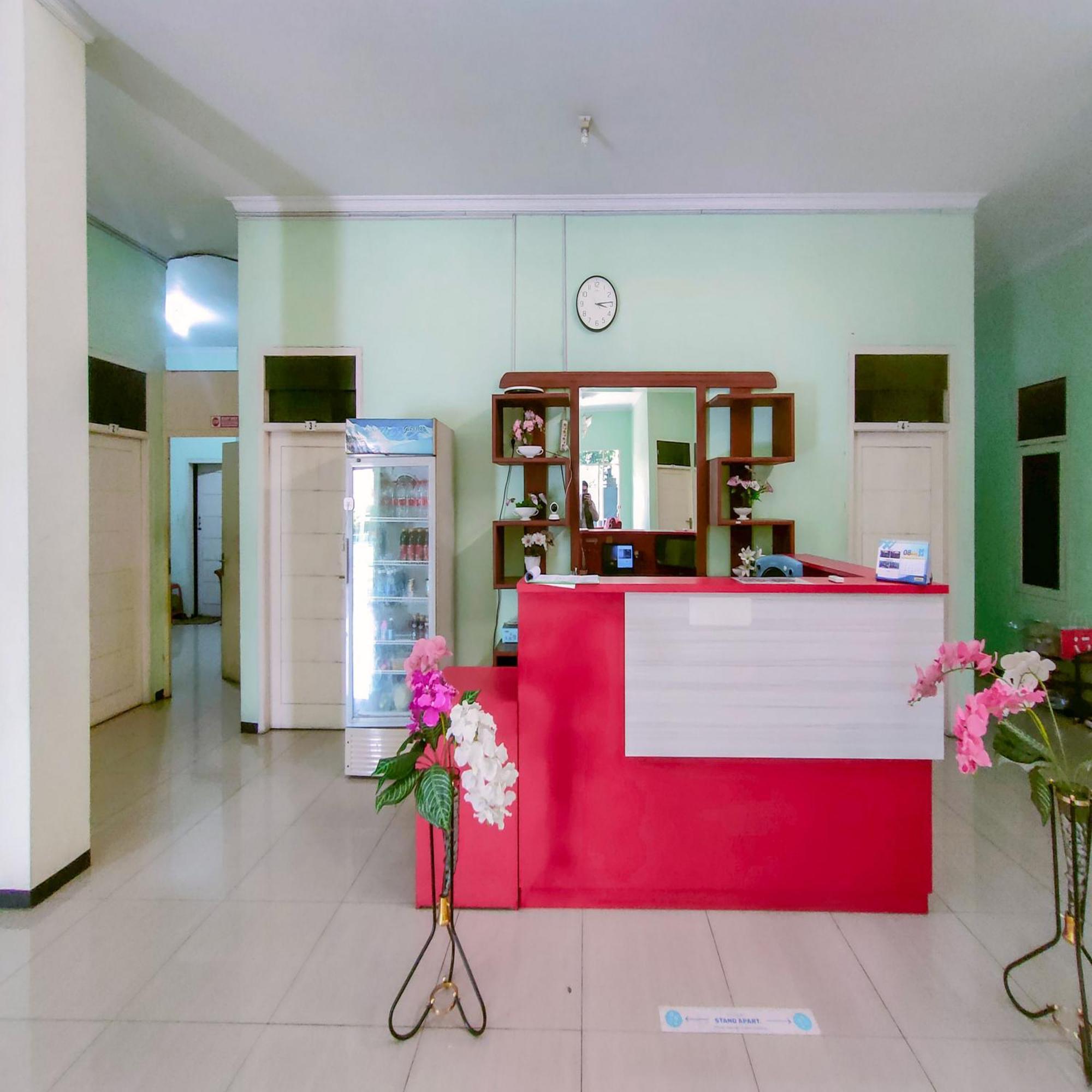 Djati Redpartner Near Gor Djarum Hotel Kudus
